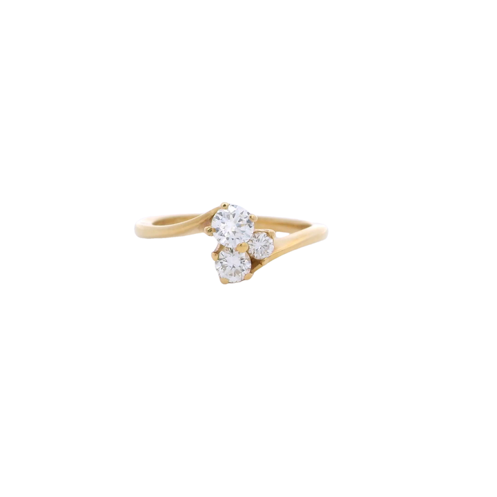 18ct YG Ring 3 Diamond Ring