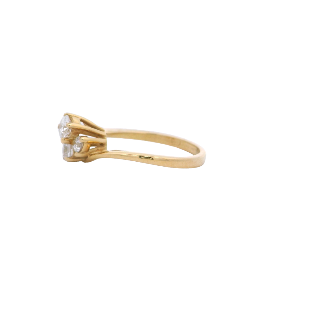 18ct YG Ring 3 Diamond Ring
