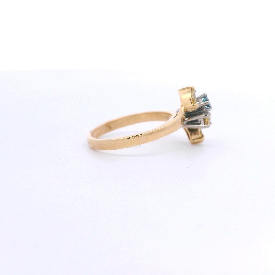 18ct YG Yellow, Blue and White Diamond Ring