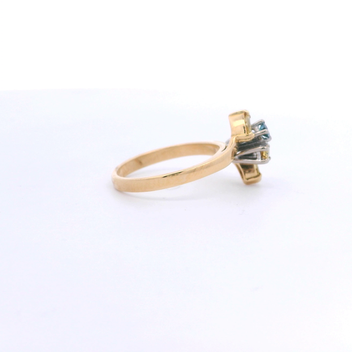 18ct YG Yellow, Blue and White Diamond Ring