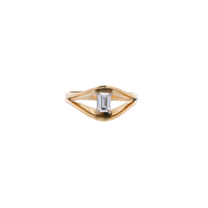 18ct YG Split Ring with Emerald Cut Diamond