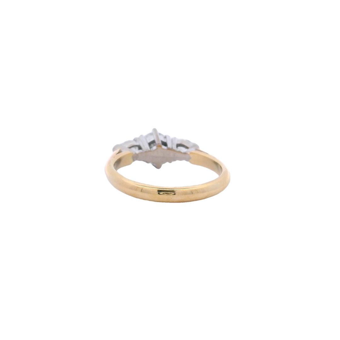 Ring 18ct 2T Trilogy Ring