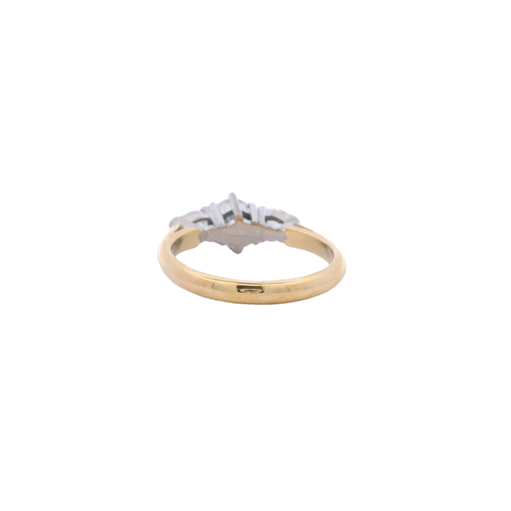 Ring 18ct 2T Trilogy Ring
