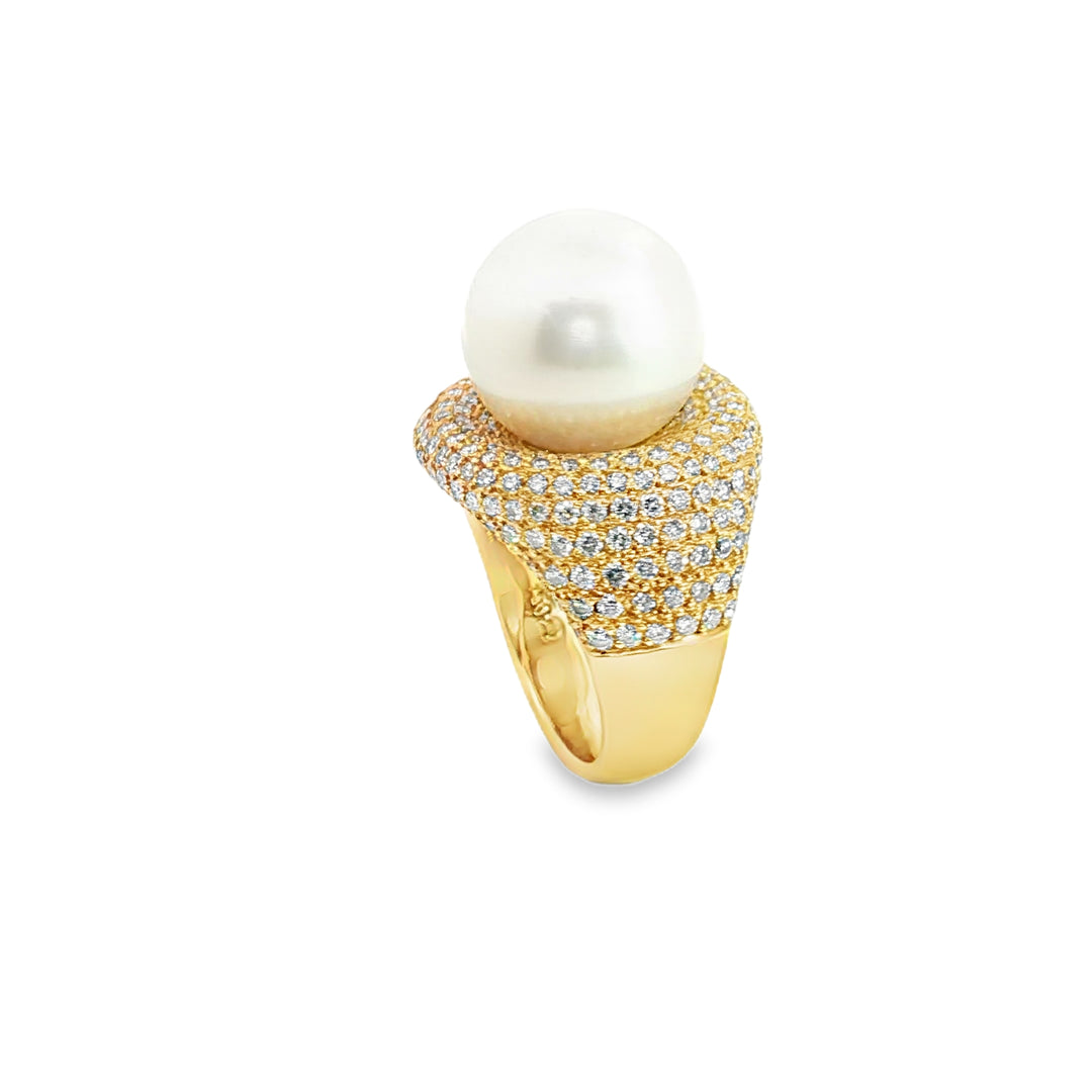 18ct Yellow Gold Cocktail Ring with South Sea Pearl and Diamonds