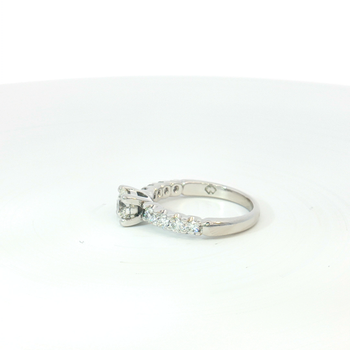 18ct White Gold Diamond Ring