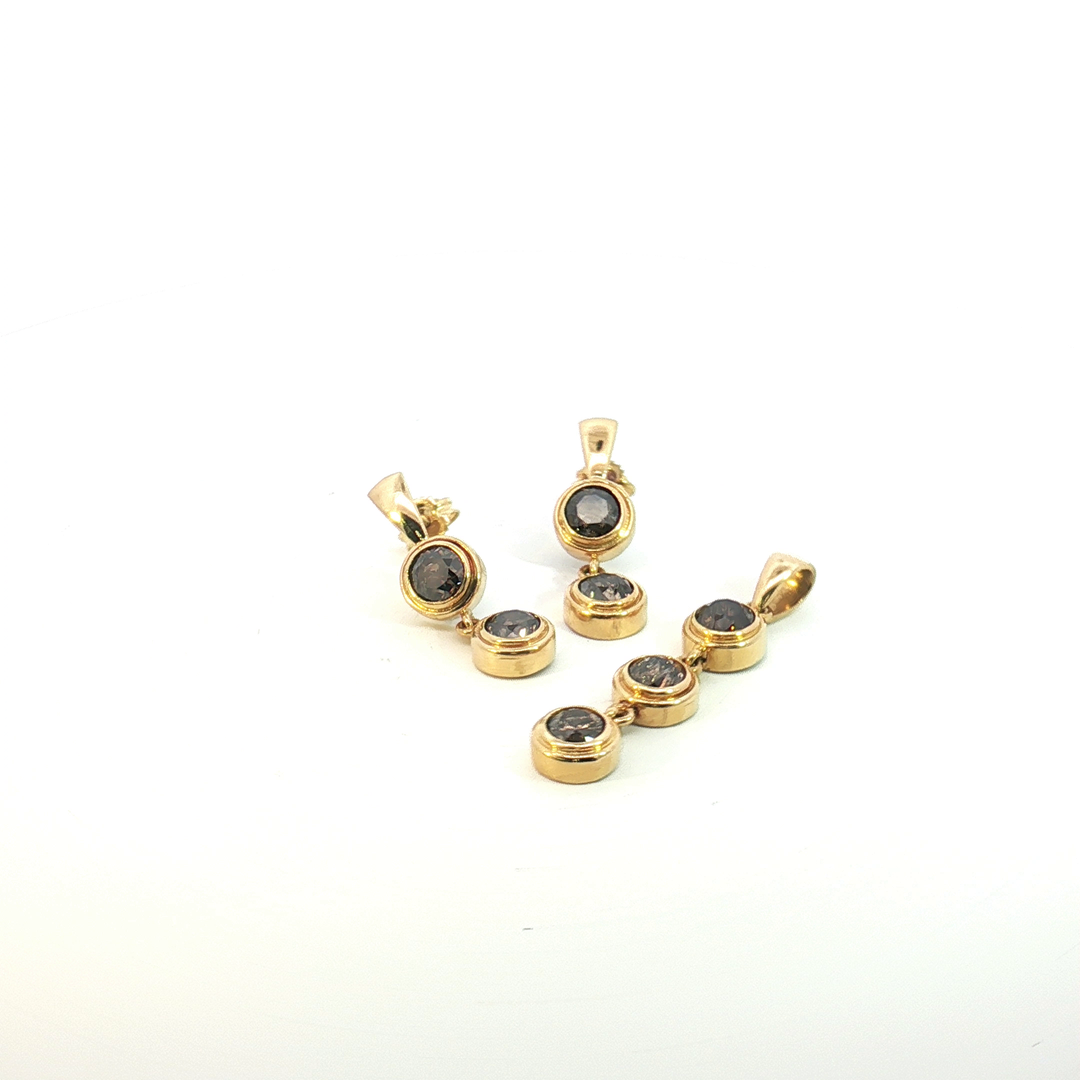 18ct Yellow Gold Stud Earrings with Chocolate Diamonds and Matching Pendant
