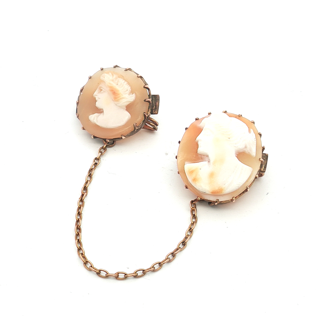 9ct YG Cameo Collar Clip Set with Safety Chain
