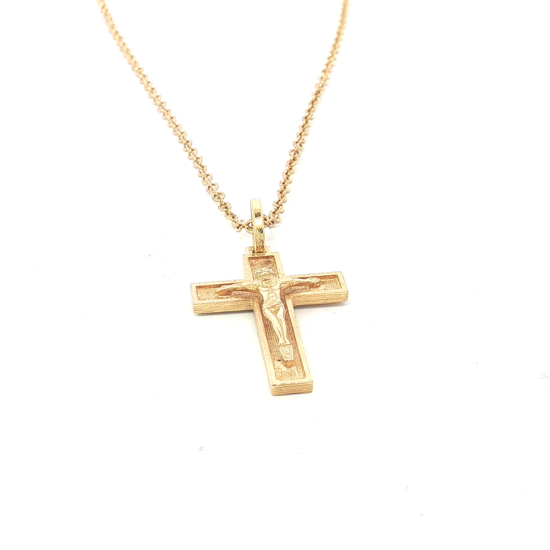 18ct YG Crucifix Pendant