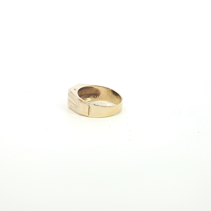 18ct YG Diamond Signet Ring