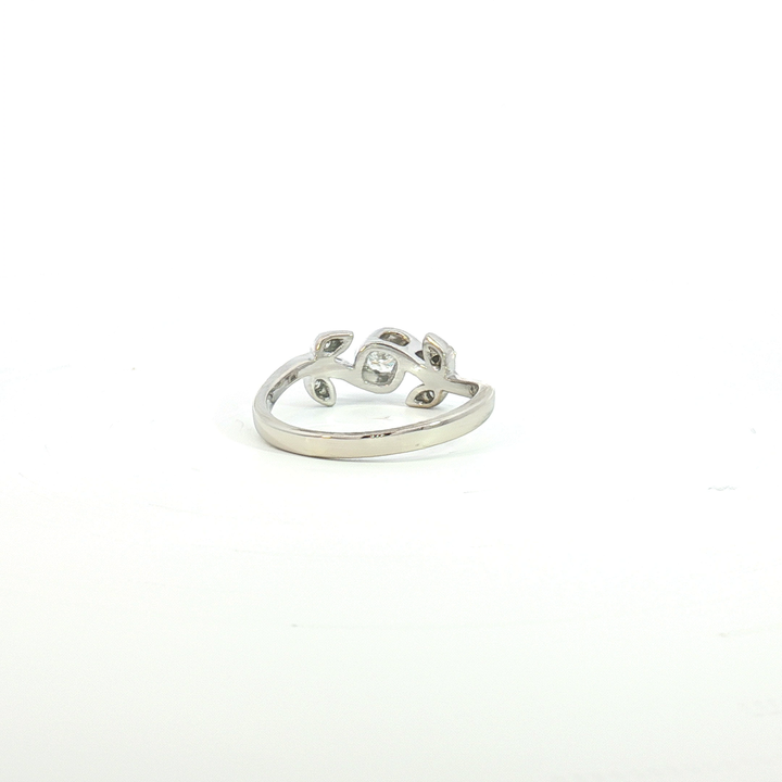 18ct WG Diamond Dress Ring