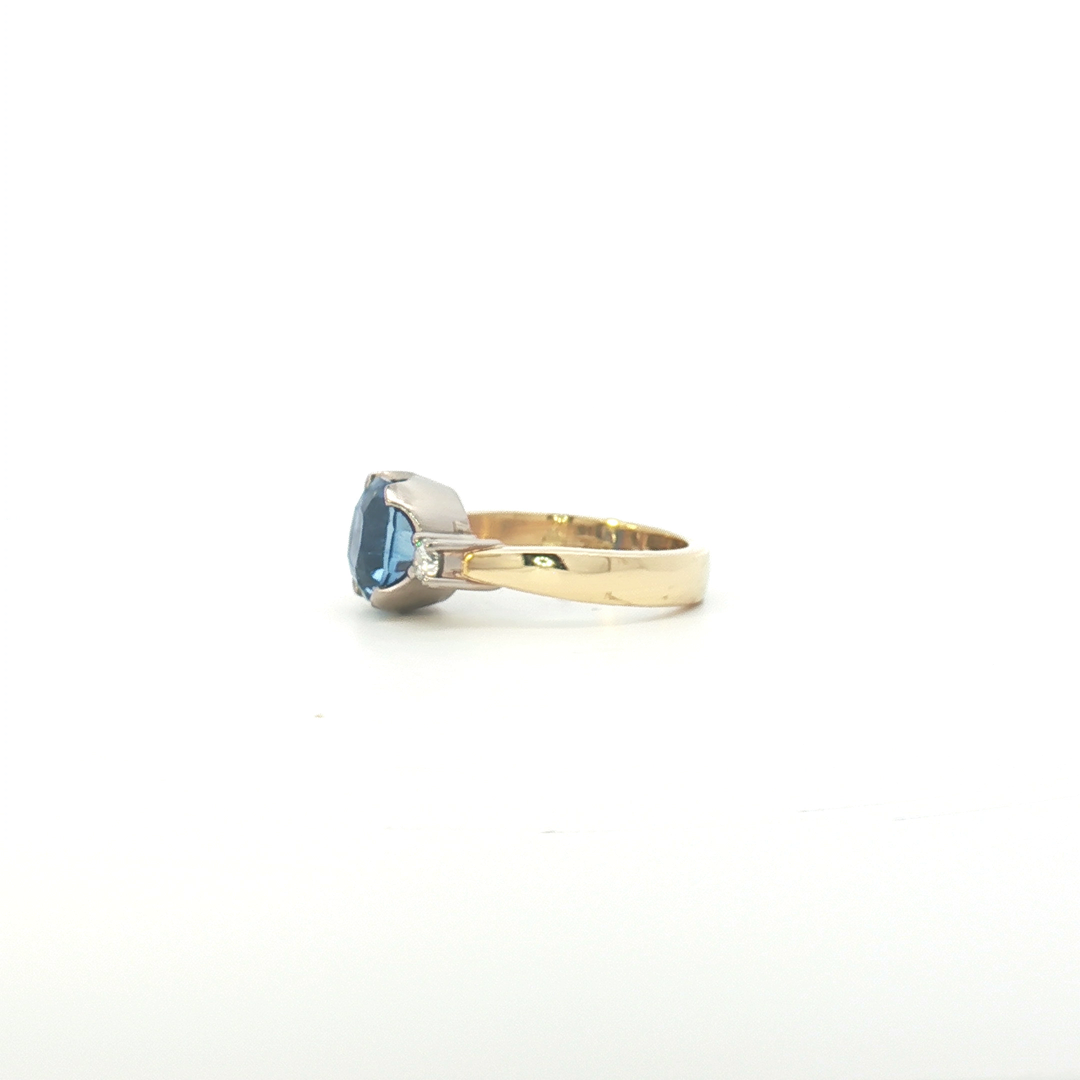 18ct 2Tone Ceylon Sapphire and Diamond Trilogy Ring