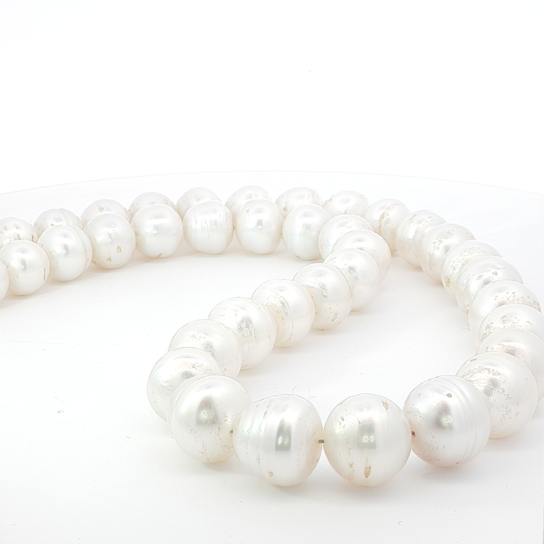 South Sea Pearl Strand
