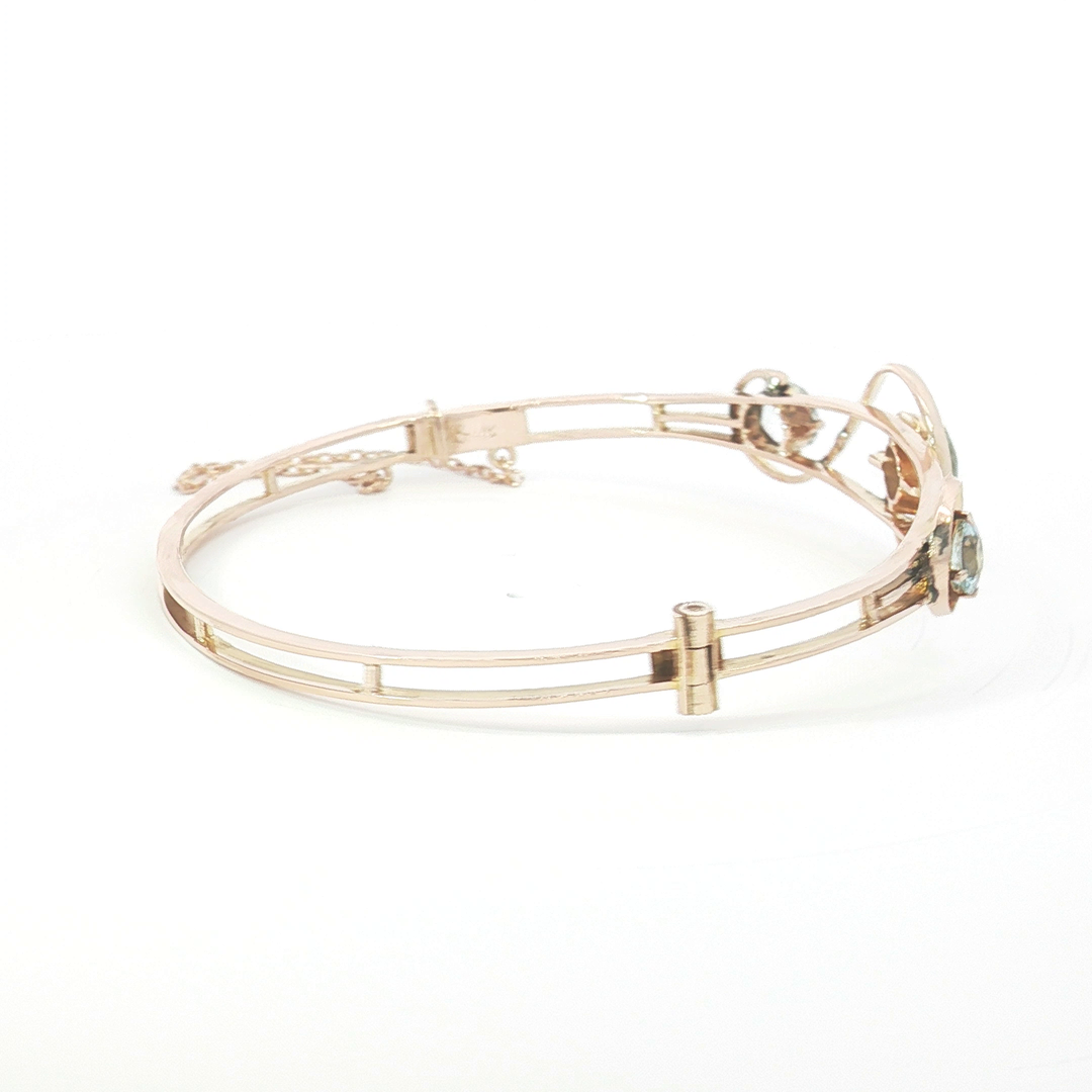 9ct RG 3 Aquamarine Swirl Bangle