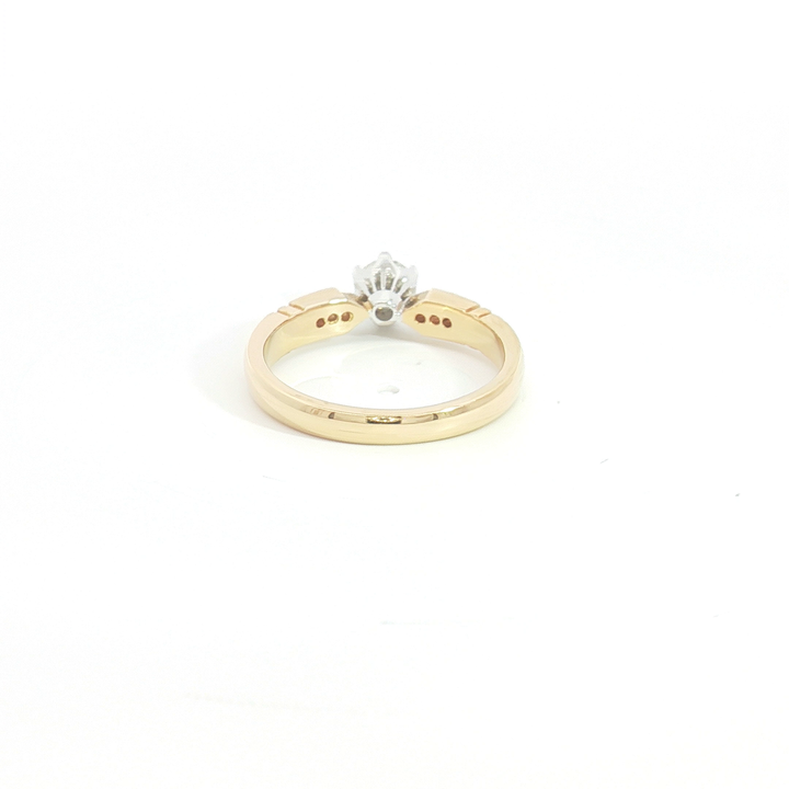 18ct YG Diamond Solitaire Ring with Diamond Set Shoulders