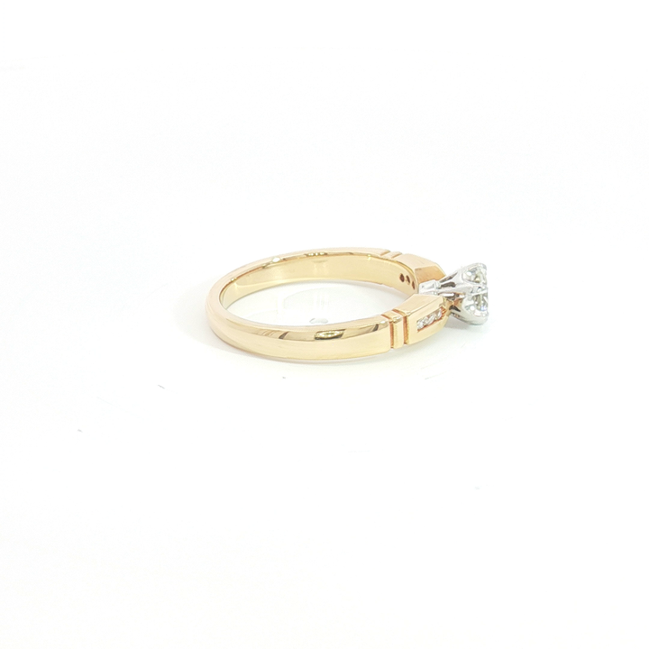 18ct YG Diamond Solitaire Ring with Diamond Set Shoulders