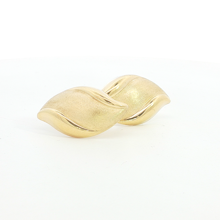 18ct YG Textured Leaf Stud Earrings
