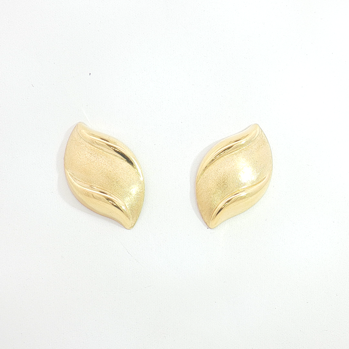 18ct YG Textured Leaf Stud Earrings
