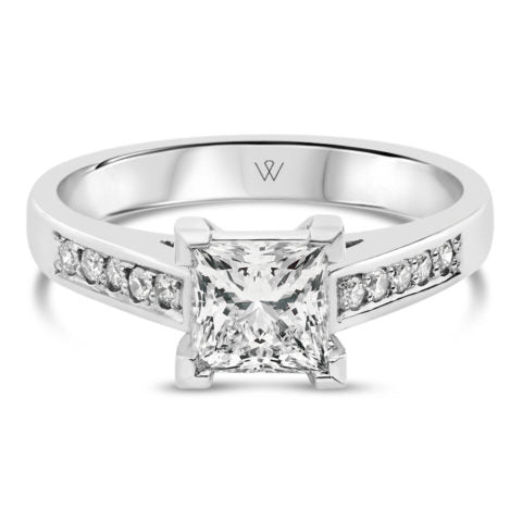 Ladies 18ct White Gold Princess Cut 4 Claw Diamond Engagement Ring