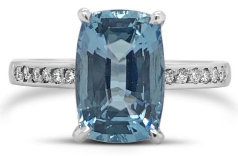 18ct white gold aquamarine cushion ring