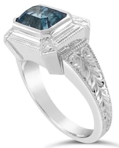 18ct white gold aquamarine & diamond ring