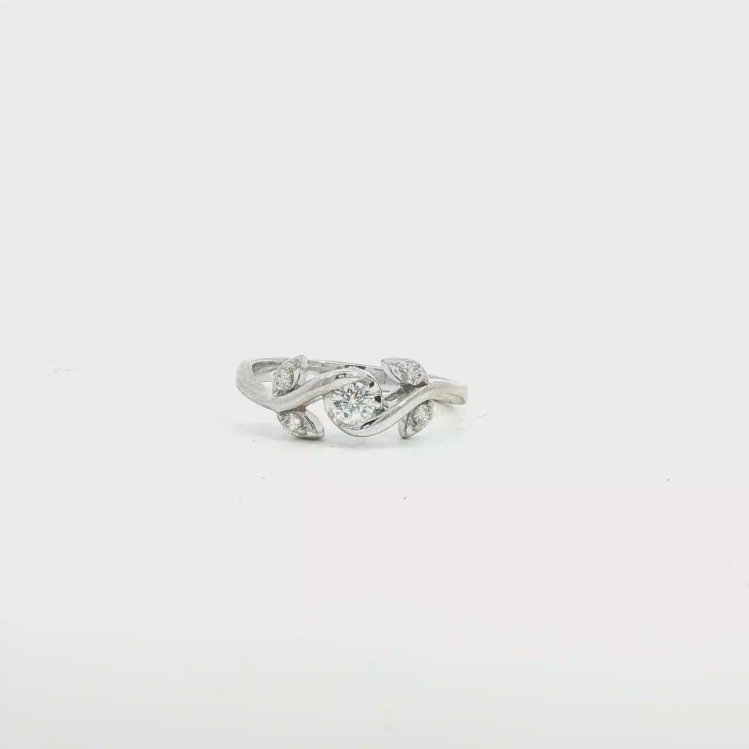 18ct WG Diamond Dress Ring